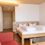 Hotel Berggasthof Hoechsten 3*