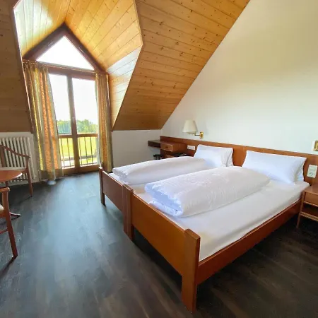 Berggasthof Hoechsten Hotel Illmensee