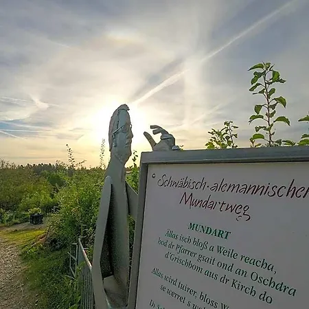 Berggasthof Hoechsten فندق Illmensee