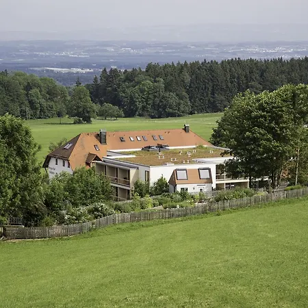 ベルガストホフ ヘーヒステン 3* Illmensee